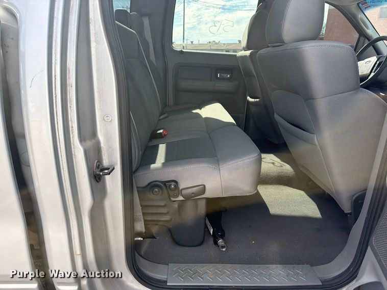 image for item FU5029 2007 Ford F150 Crew Cab pickup truck