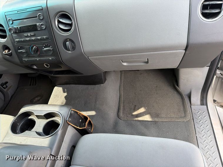 image for item FU5029 2007 Ford F150 Crew Cab pickup truck