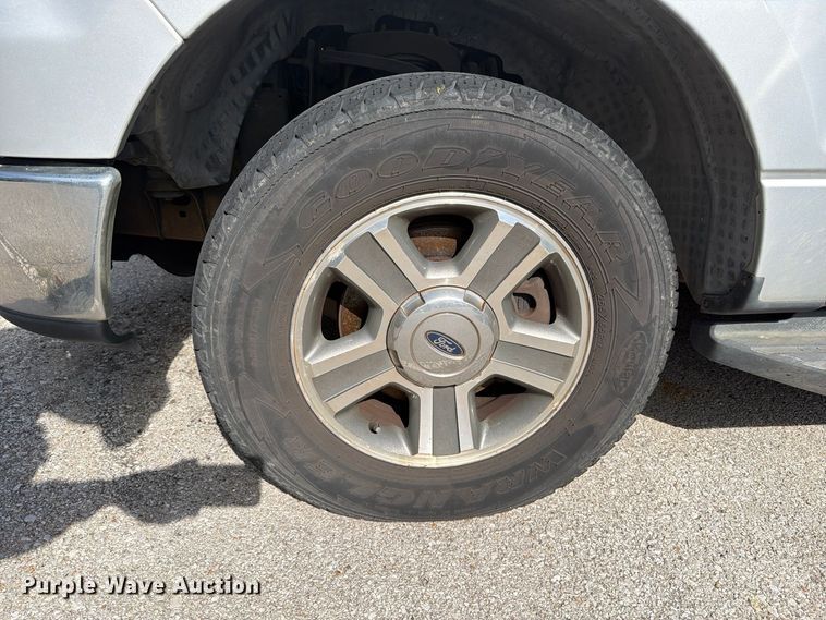 image for item FU5029 2007 Ford F150 Crew Cab pickup truck