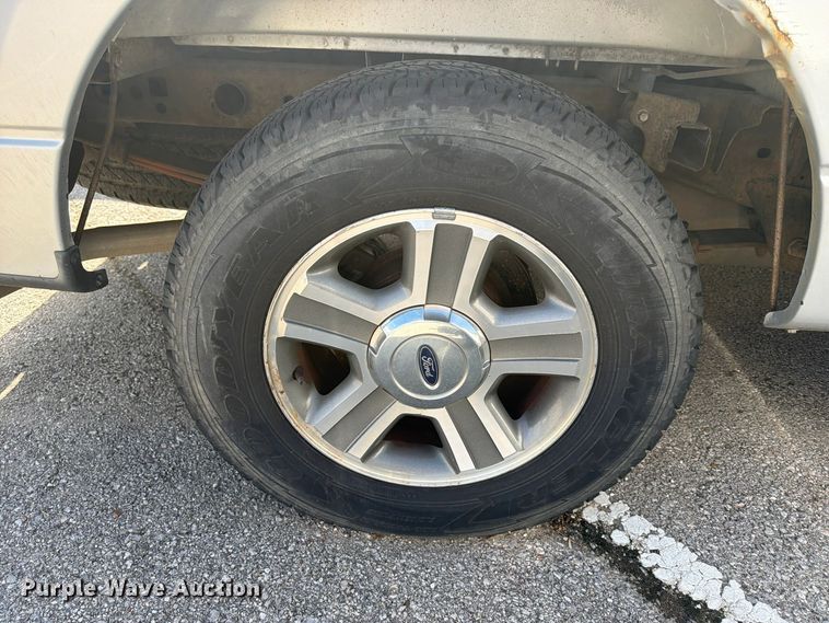 image for item FU5029 2007 Ford F150 Crew Cab pickup truck