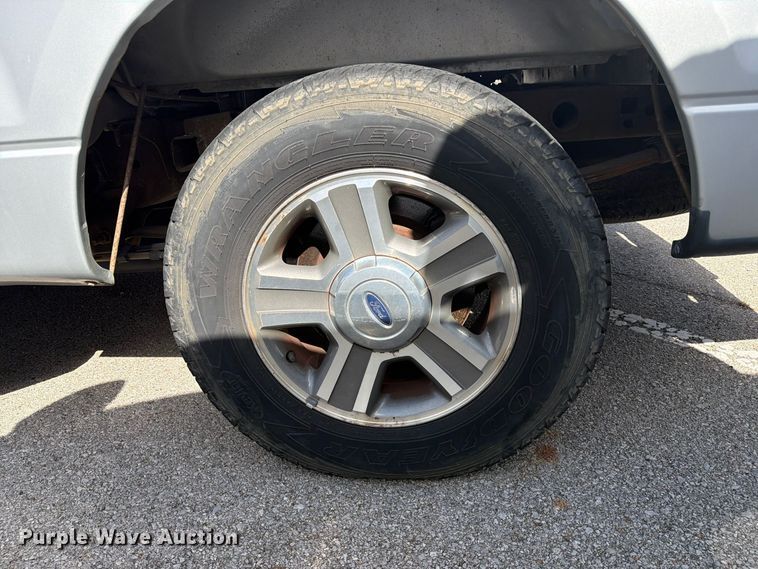 image for item FU5029 2007 Ford F150 Crew Cab pickup truck