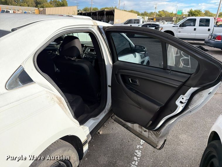 image for item FU5030 2015 Ford Taurus Police Interceptor 