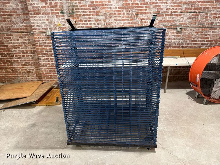 image for item FU5036 (2) screening drying racks