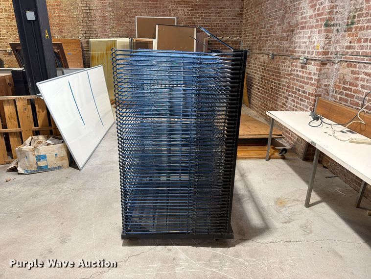 image for item FU5036 (2) screening drying racks