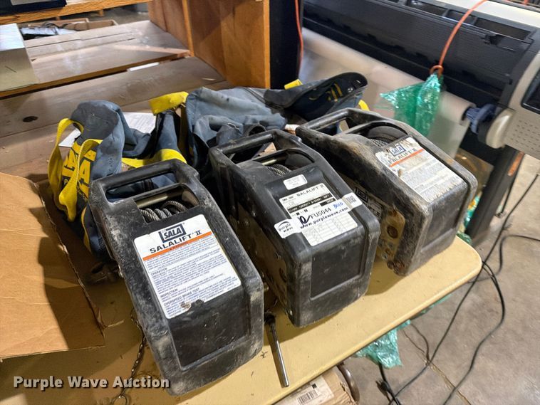 image for item FU5044 (3) 3M Salalift II confined space rescue winches