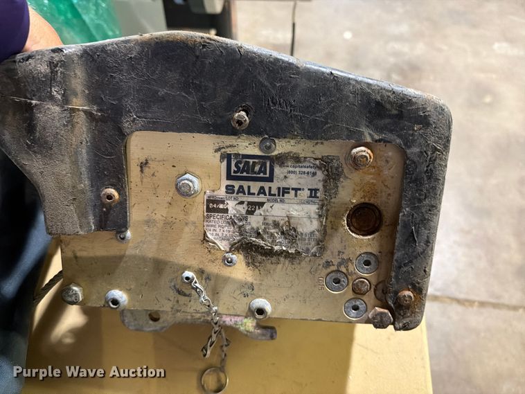 image for item FU5044 (3) 3M Salalift II confined space rescue winches