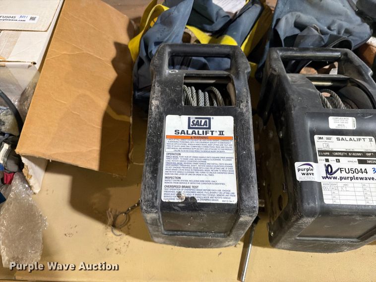 image for item FU5044 (3) 3M Salalift II confined space rescue winches