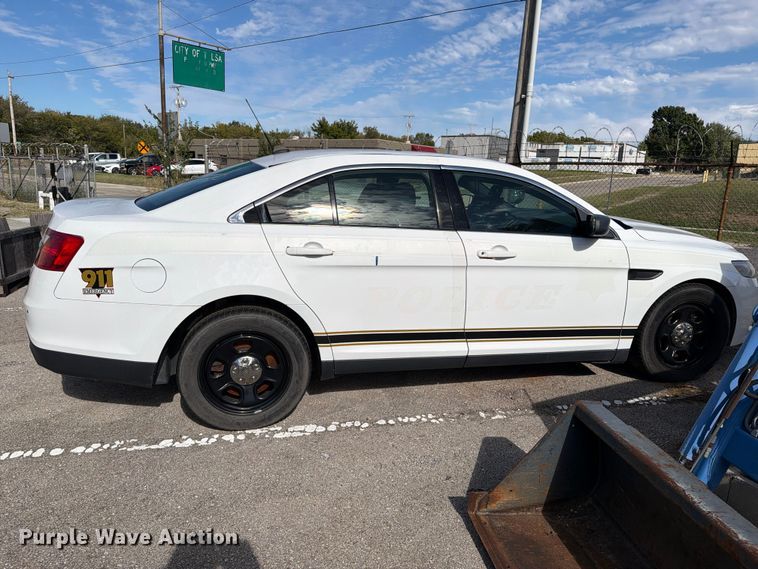 image for item FU5053 2018 Ford Taurus Police Interceptor 