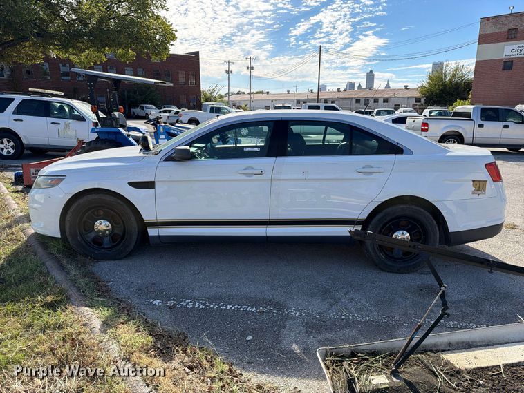 image for item FU5053 2018 Ford Taurus Police Interceptor 