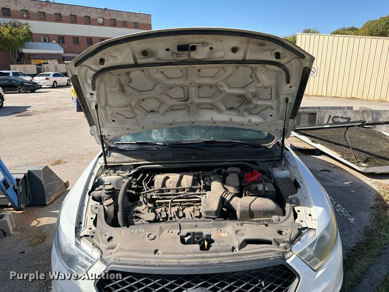 image for item FU5053 2018 Ford Taurus Police Interceptor 