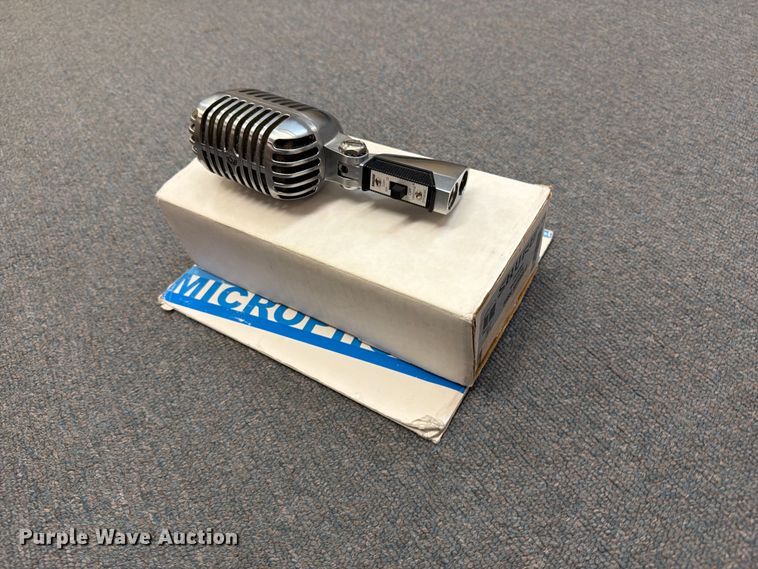 image for item FU5062 Shure 55SH Series II dynamic microphone