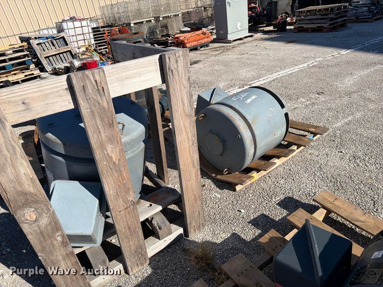 image for item FU5064 (2) Marathon XK 444TTDS4047AN-R26 lift station pumps