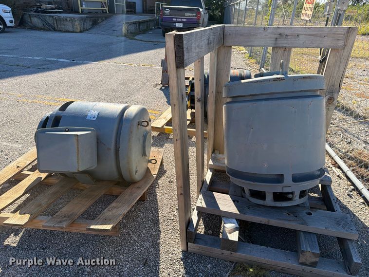image for item FU5064 (2) Marathon XK 444TTDS4047AN-R26 lift station pumps