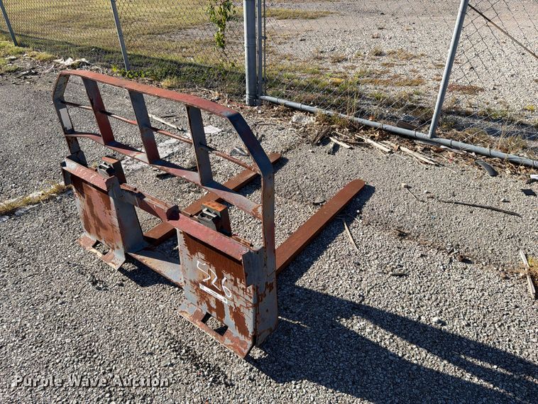 image for item FU5066 New Holland forks