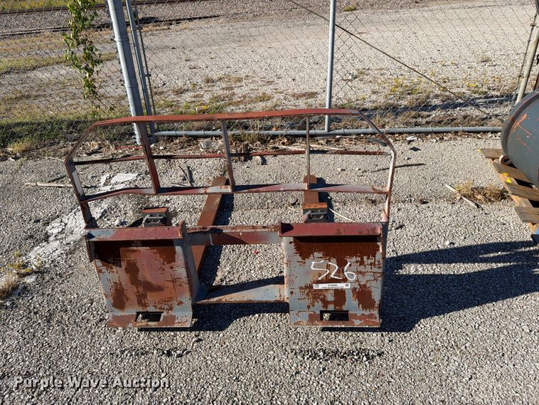 image for item FU5066 New Holland forks