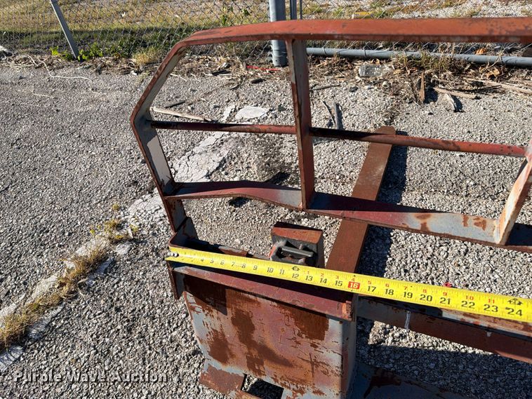 image for item FU5066 New Holland forks