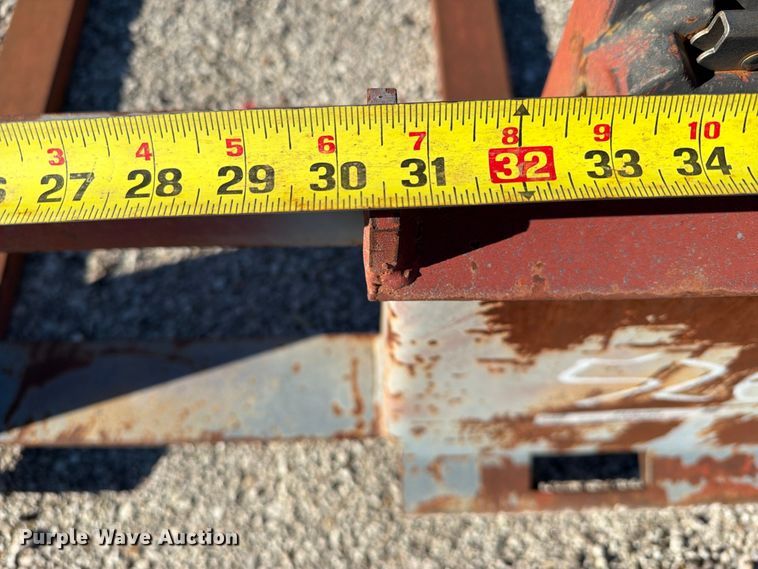 image for item FU5066 New Holland forks