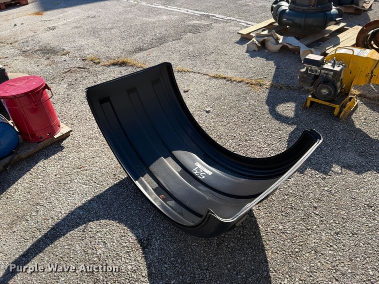 image for item FU5069 (2) fenders