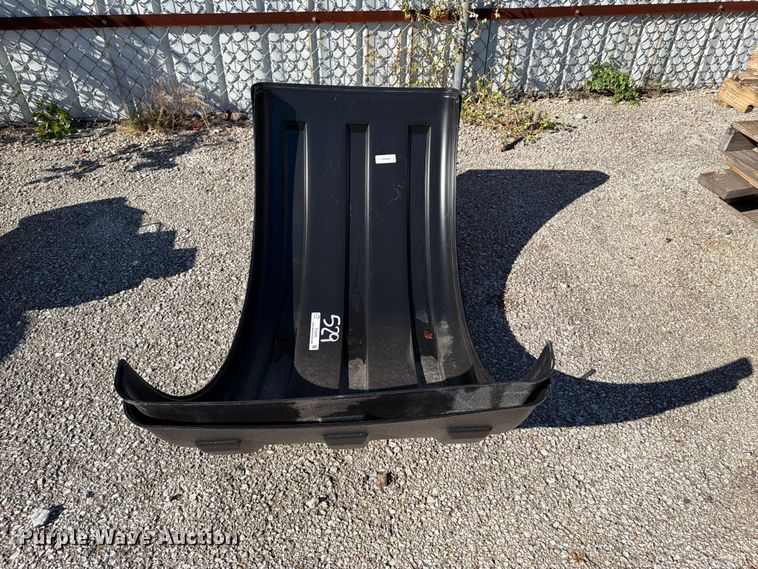 image for item FU5069 (2) fenders
