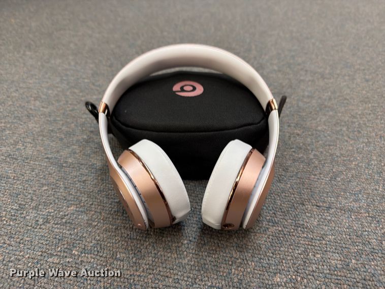 image for item FU5074 Beats Solo 3 headphones