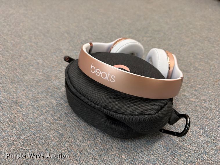 image for item FU5074 Beats Solo 3 headphones
