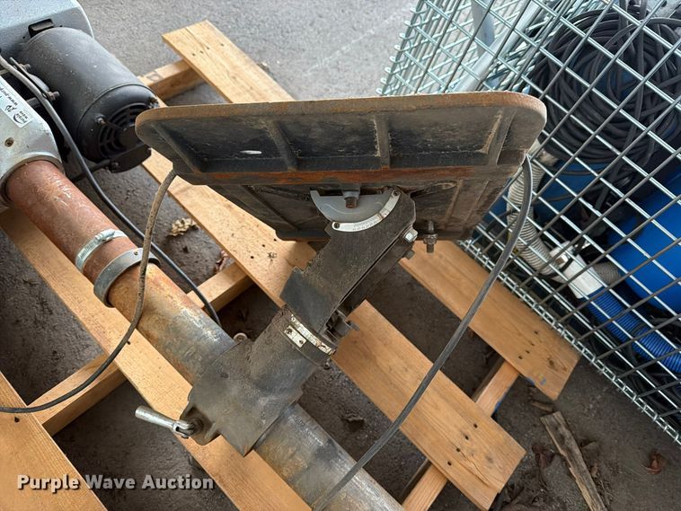 image for item FU5075 Delta drill press