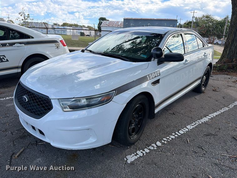 image for item FU5076 2015 Ford Taurus Police Interceptor 