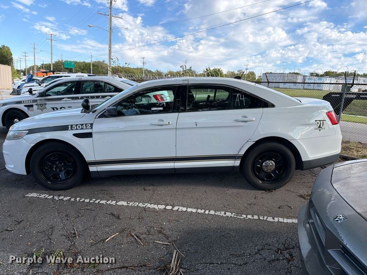 image for item FU5076 2015 Ford Taurus Police Interceptor 