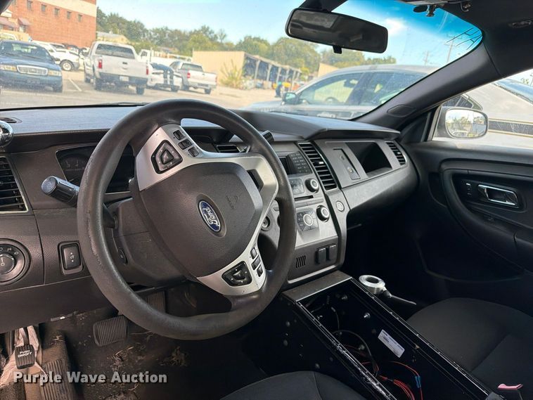image for item FU5076 2015 Ford Taurus Police Interceptor 