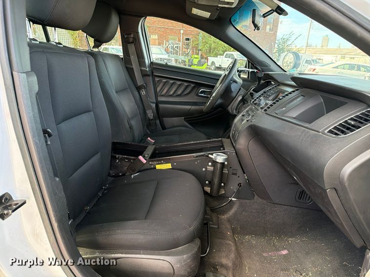 image for item FU5076 2015 Ford Taurus Police Interceptor 