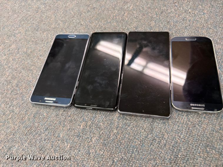 image for item FU5079 (4) Samsung cellphones