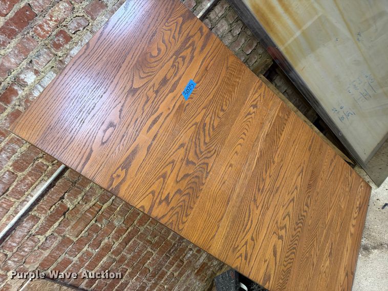 image for item FU5084 (2) tables