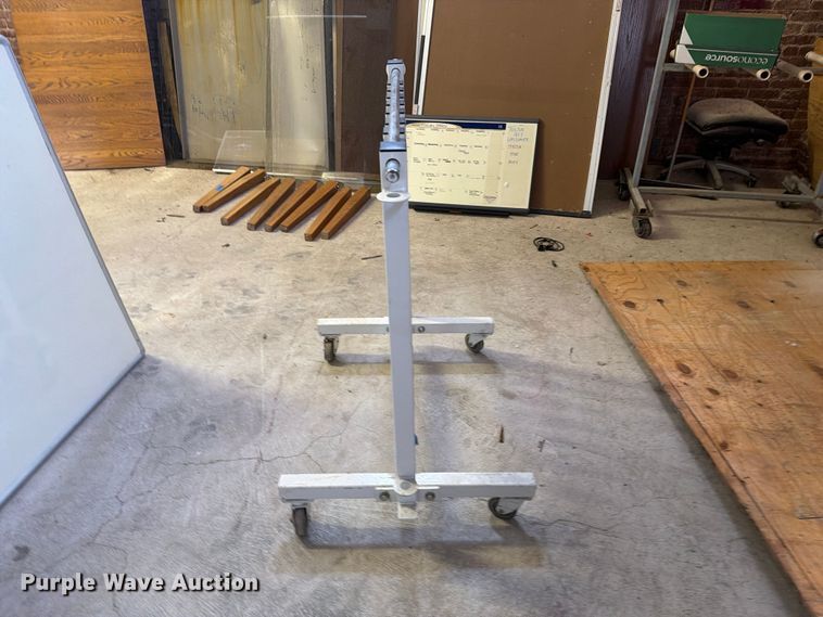 image for item FU5086 Rolling rack 