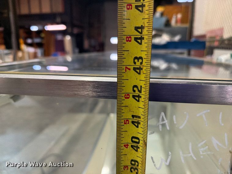 image for item FU5088 Glass display case