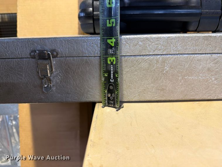 image for item FU5091 Gun cases