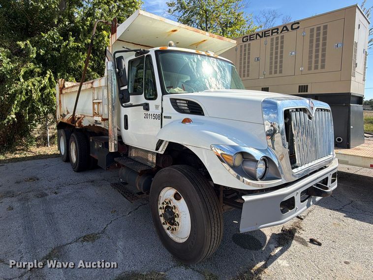 image for item FU5094 2011 International WorkStar 7400 dump truck