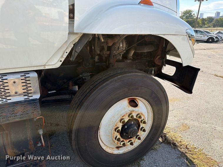 image for item FU5094 2011 International WorkStar 7400 dump truck