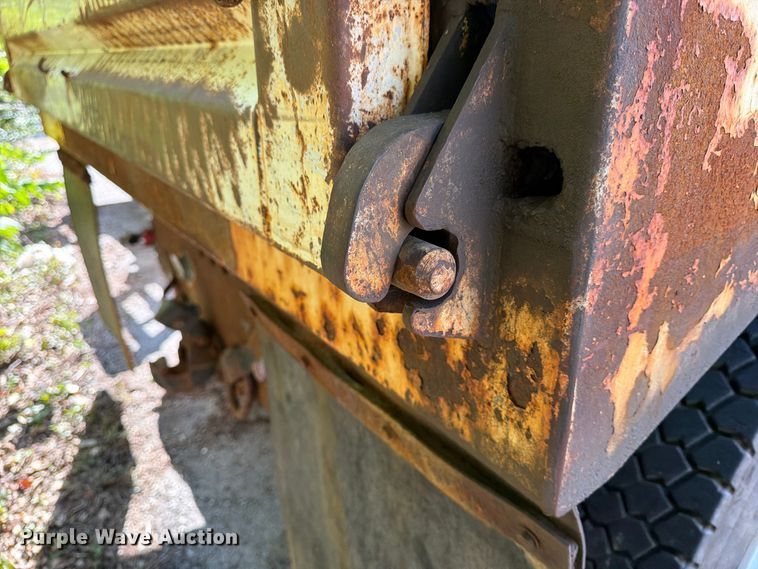 image for item FU5094 2011 International WorkStar 7400 dump truck