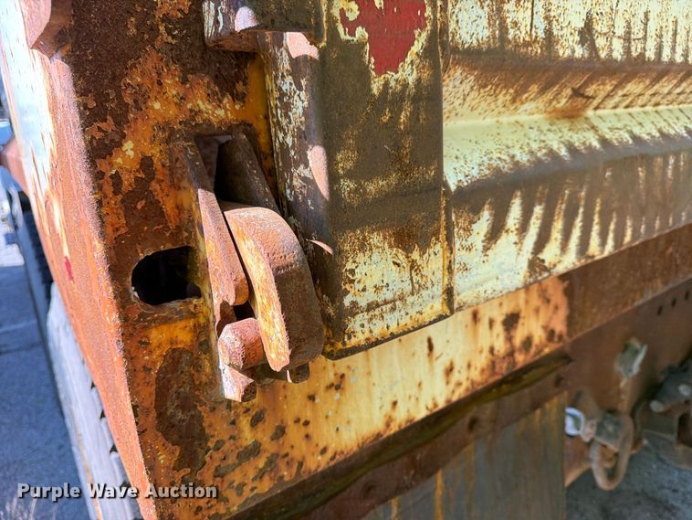 image for item FU5094 2011 International WorkStar 7400 dump truck