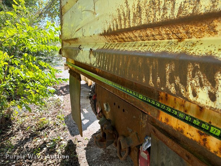image for item FU5094 2011 International WorkStar 7400 dump truck