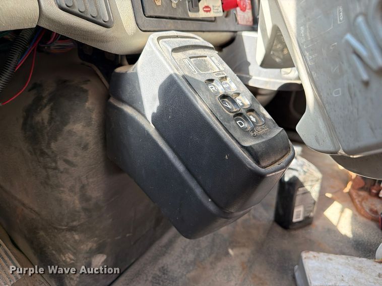 image for item FU5094 2011 International WorkStar 7400 dump truck