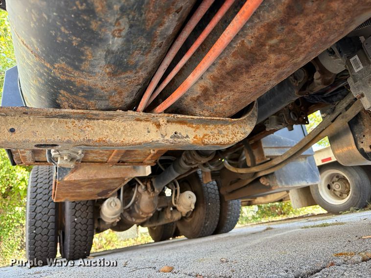 image for item FU5094 2011 International WorkStar 7400 dump truck