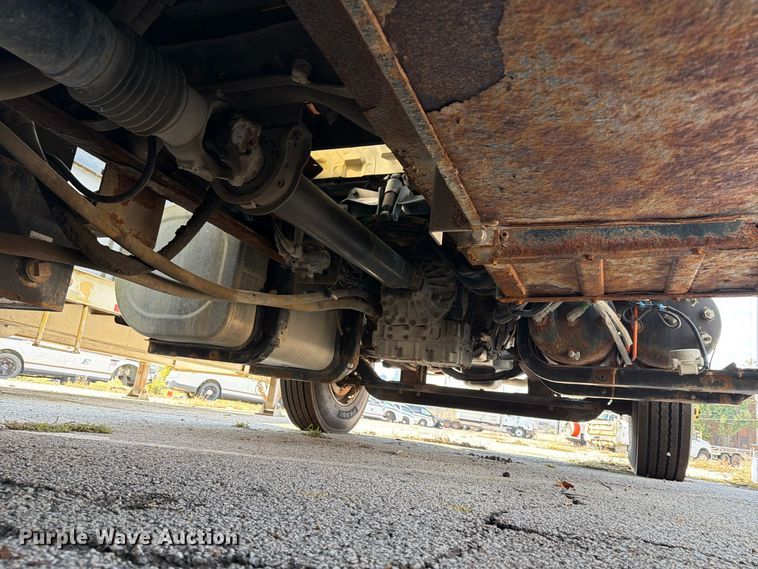 image for item FU5094 2011 International WorkStar 7400 dump truck