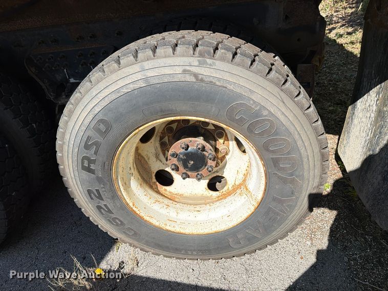 image for item FU5094 2011 International WorkStar 7400 dump truck