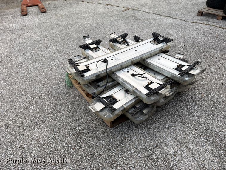 image for item FU5095 (9) Whelen light bars