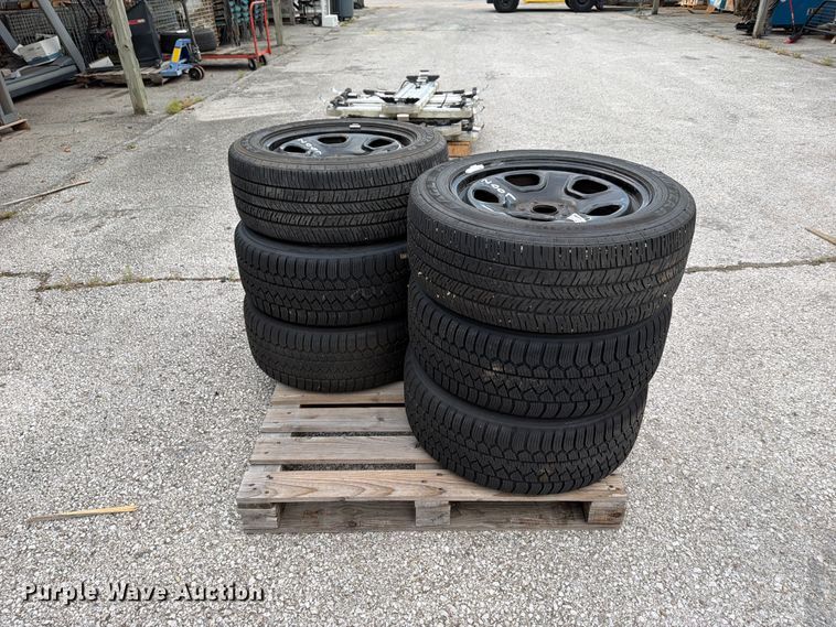 image for item FU5099 (6) 245/55R18 Goodyear Eagle tires and wheels