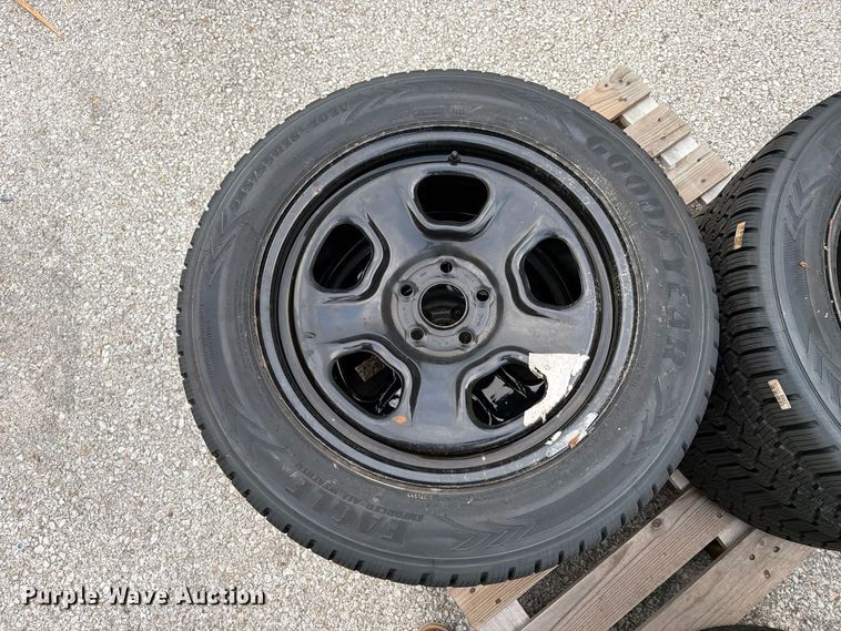 image for item FU5099 (6) 245/55R18 Goodyear Eagle tires and wheels