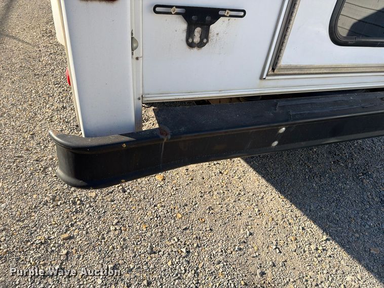 image for item FU6014 2013 Ford E450 shuttle bus