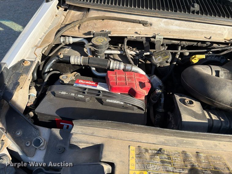 image for item FU6014 2013 Ford E450 shuttle bus