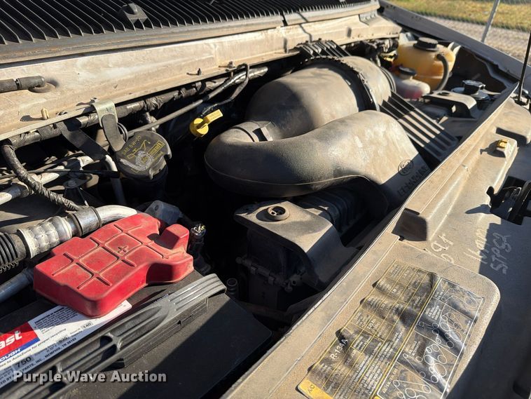 image for item FU6014 2013 Ford E450 shuttle bus